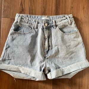 Dissh High Rise Mom Shorts Light Wash Dad Shorts Long Inseam Raw Hem Size 30